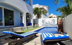Casa Reyes Stunning Rooftop Oceanview